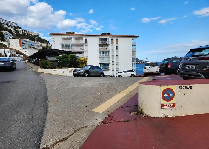 Les Pieds Dans L\'Eau, La Tete Dans Les Nuages, Roses
